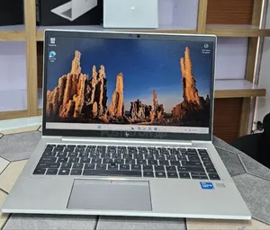 New Laptop HP EliteBook 840 G8 16GB Intel Core i5 SSD 512GB
