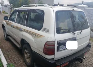 Toyota Land Cruiser 2004 Ivory
