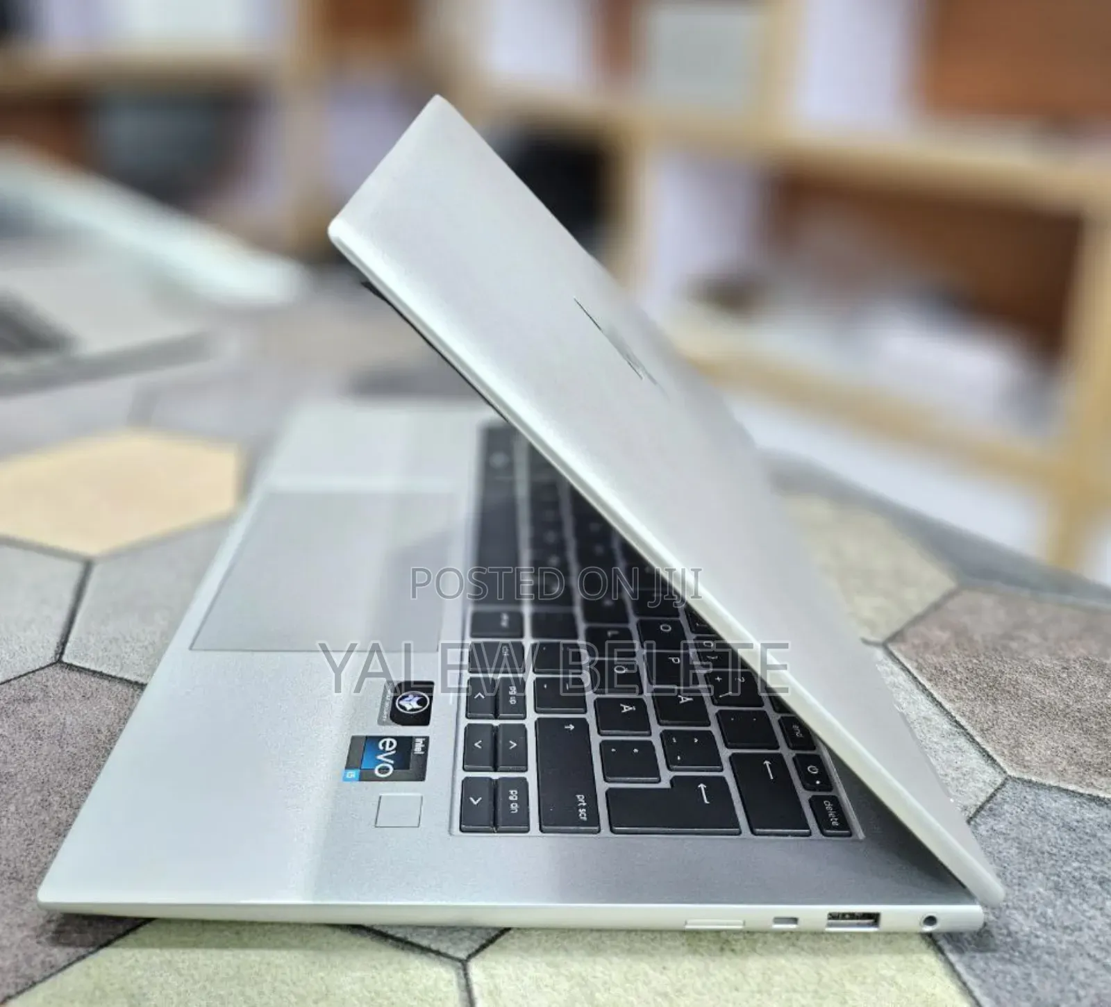 New Laptop HP EliteBook x360 1040 G9 16GB Intel Core i5 SSD 512GB