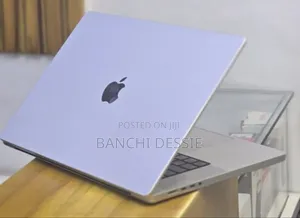 New Laptop Apple MacBook Pro M1 32GB Apple M1 Pro SSD 512GB