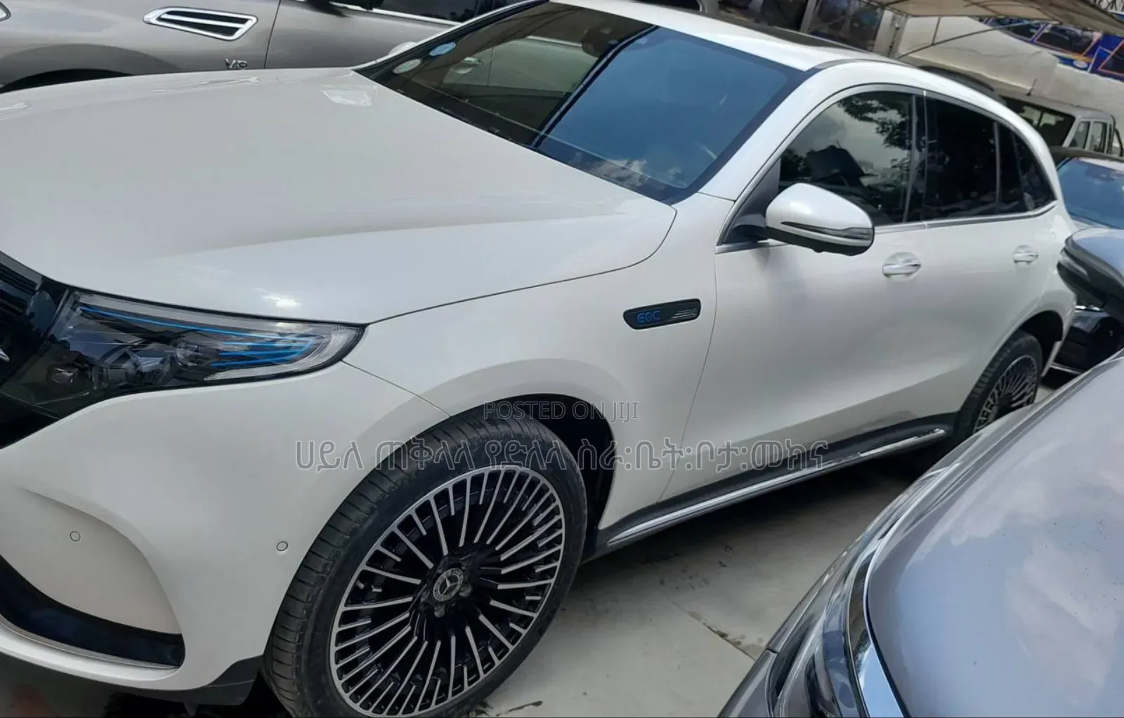 Mercedes-Benz EQC EQC400 4MATIC 2023 Ivory
