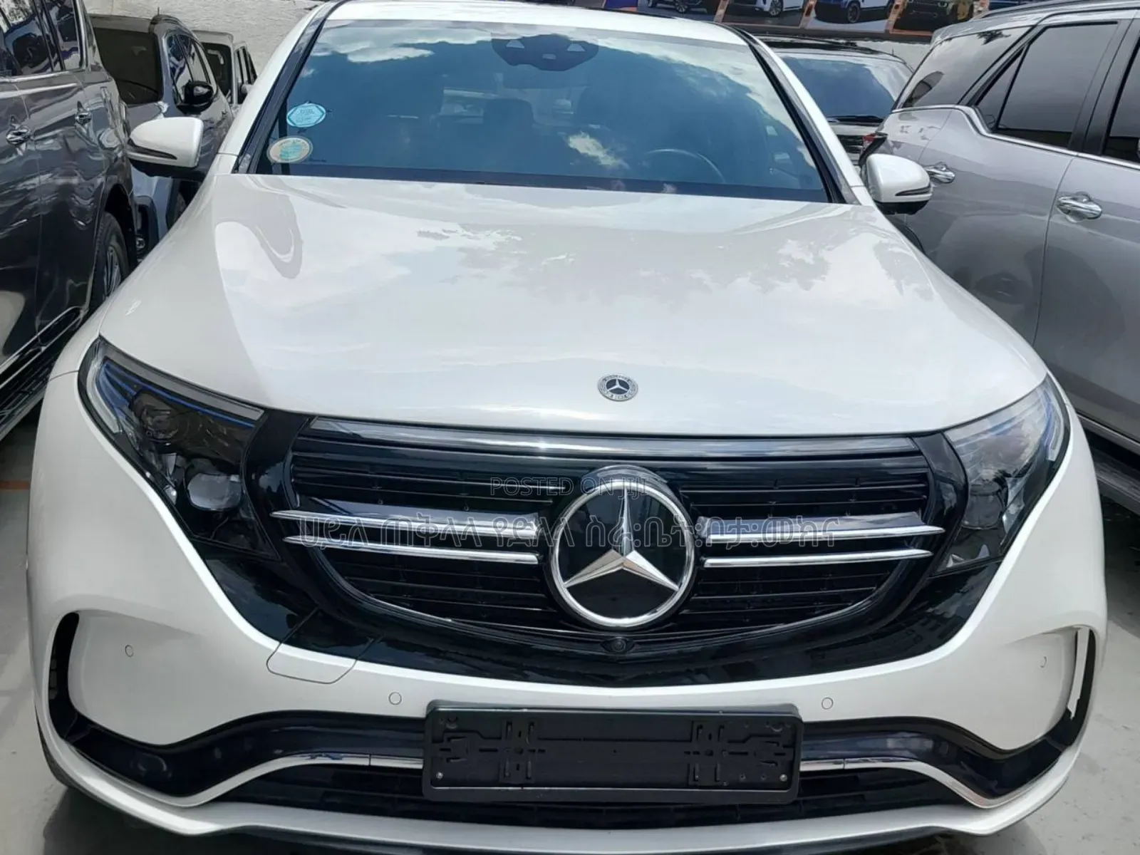 Mercedes-Benz EQC EQC400 4MATIC 2023 Ivory