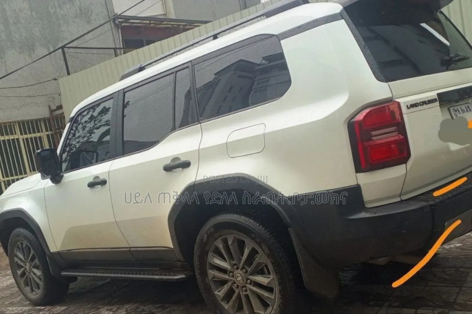 Toyota Land Cruiser Prado 2024 Off white