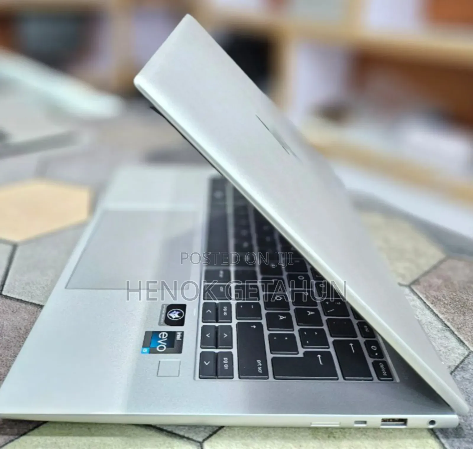 New Laptop HP EliteBook 840 G7 16GB Intel Core i7 SSD 512GB