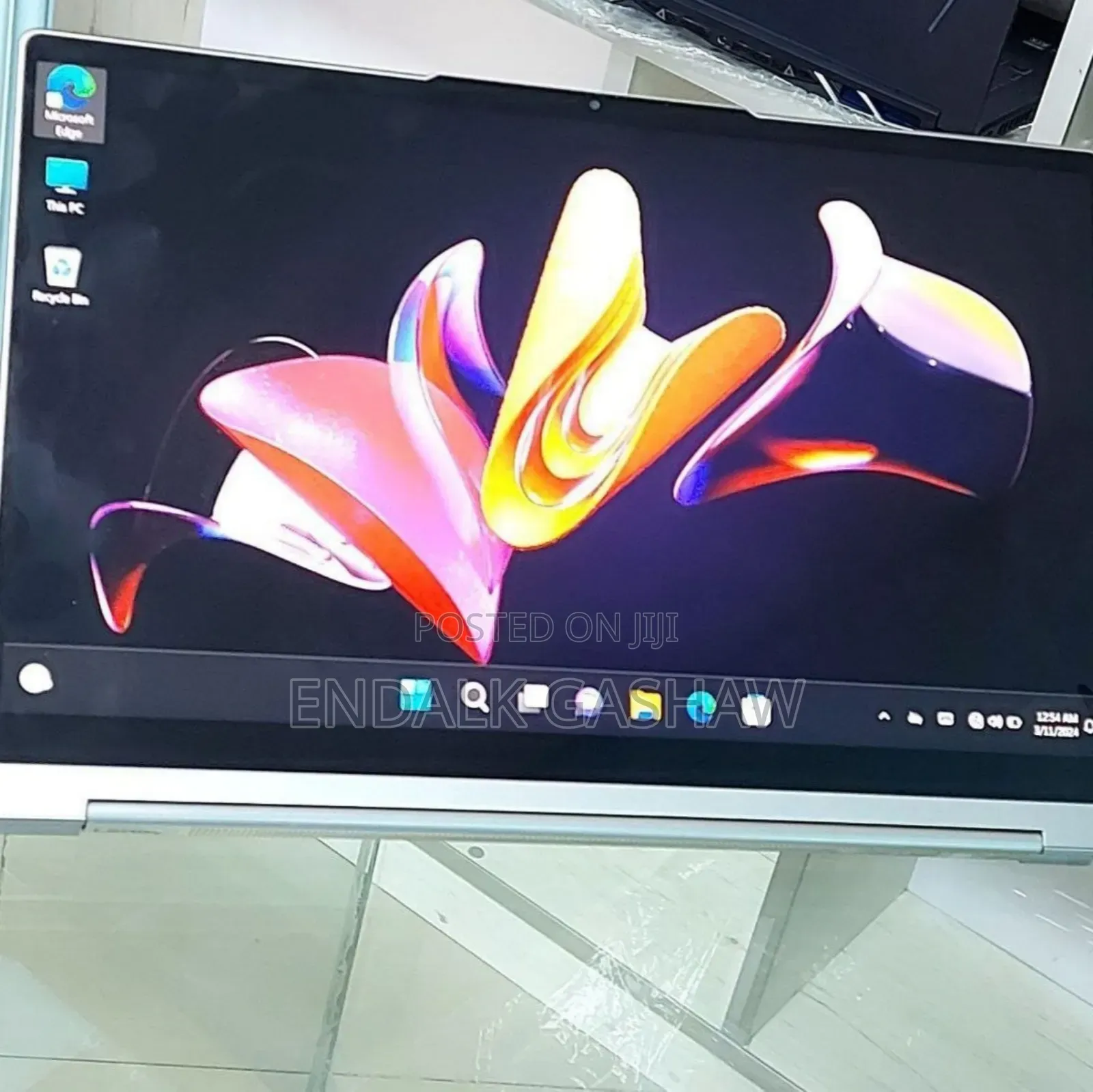 New Laptop Lenovo Yoga 9i 16GB Intel Core i7 SSD 512GB