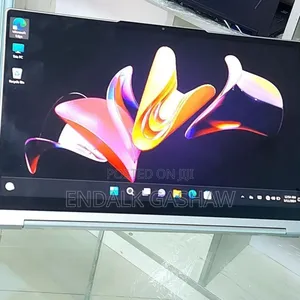 New Laptop Lenovo Yoga 9i 16GB Intel Core i7 SSD 512GB