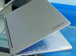 New Laptop Lenovo Yoga 9i 16GB Intel Core i7 SSD 512GB