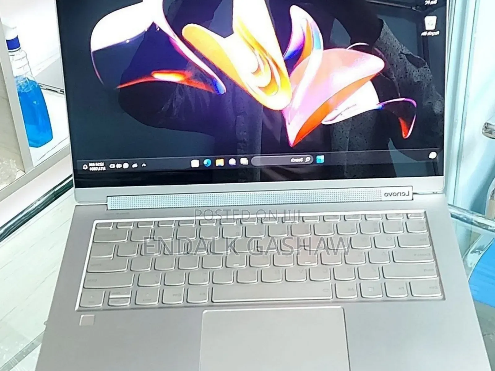 New Laptop Lenovo Yoga 9i 16GB Intel Core i7 SSD 512GB