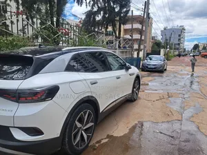 Volkswagen ID.6 2022 White
