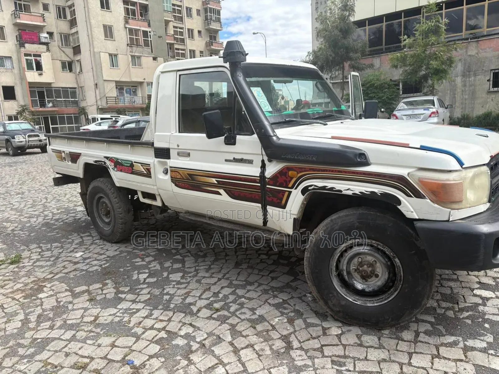Toyota Land Cruiser 2012