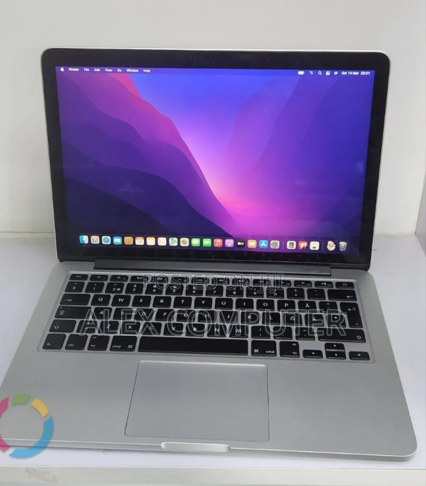 New Laptop Apple MacBook Pro 2015 16GB Intel Core i7 SSD 512GB