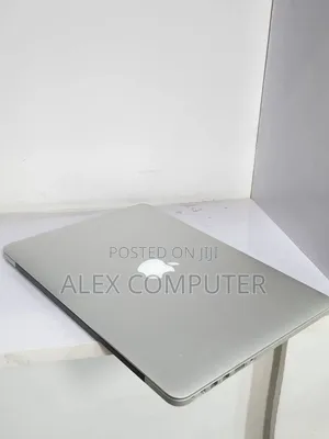 New Laptop Apple MacBook Pro 2015 16GB Intel Core i7 SSD 512GB