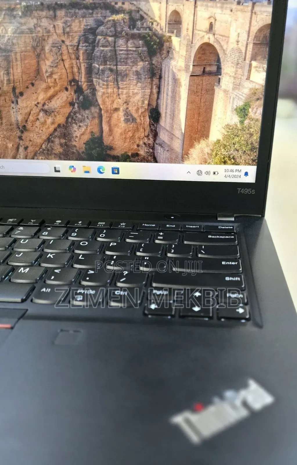 New Laptop Lenovo ThinkPad t495s 16GB AMD Ryzen 7 SSD 512GB