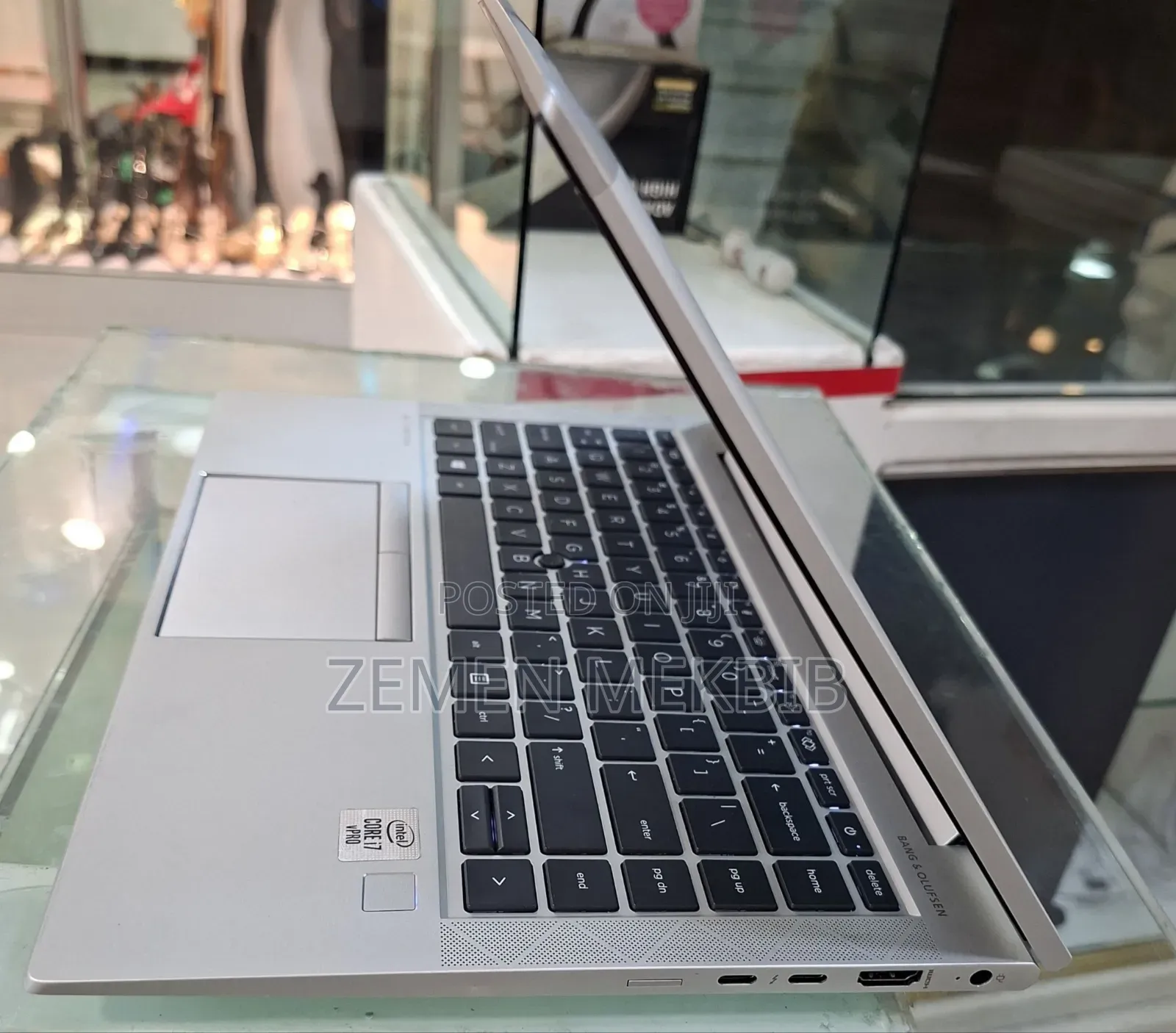 New Laptop HP 16GB Intel Core i7 SSD 256GB