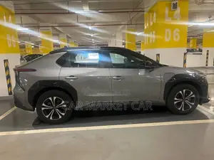 New Toyota bZ4X 71.4 kWh FWD 2023 Gray