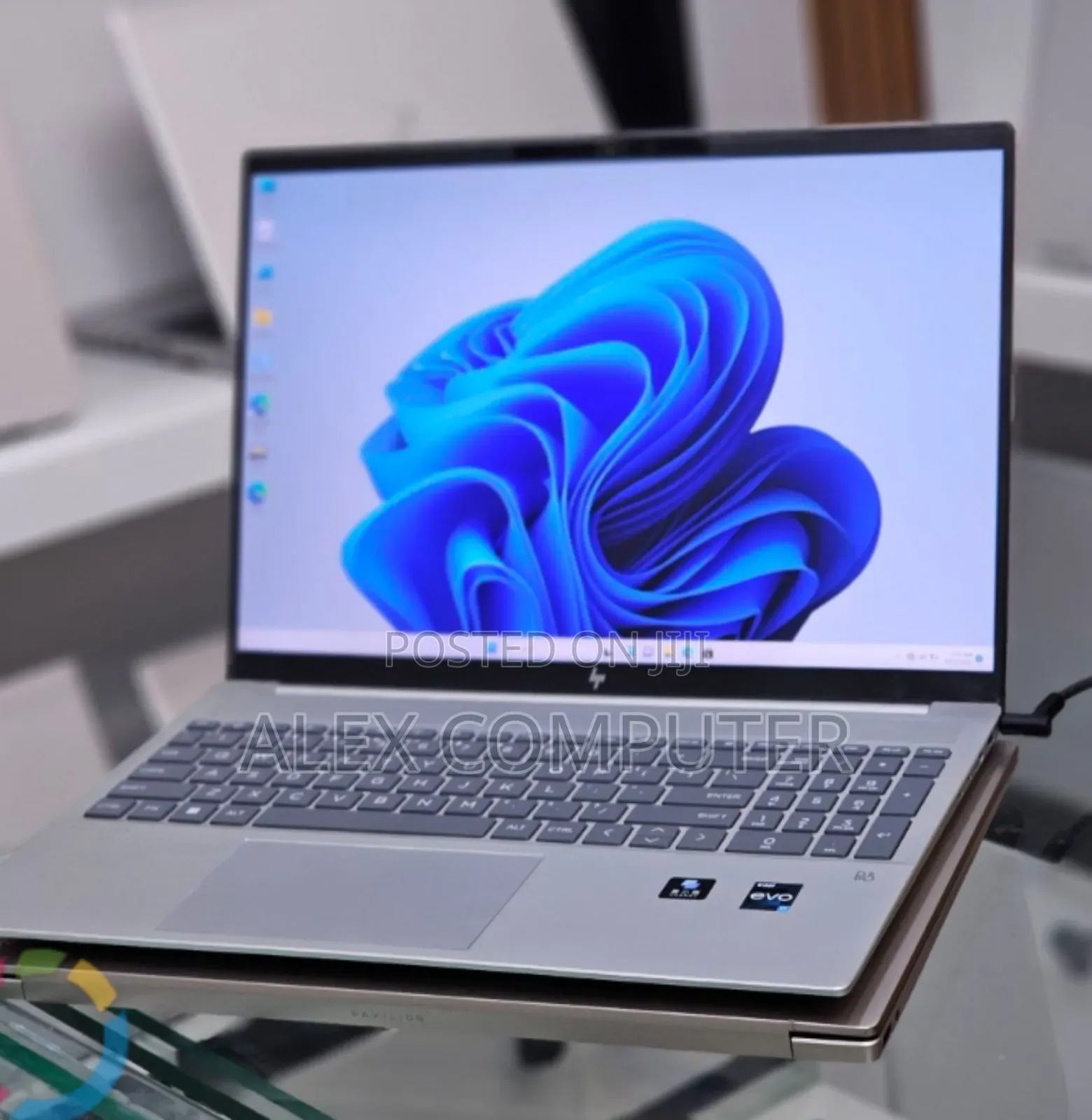 New Laptop HP Pavilion 15 16GB Intel Core i7 SSD 1T