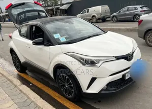 Toyota Corolla Hatchback 2019 White