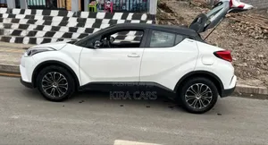 Toyota Corolla Hatchback 2019 White