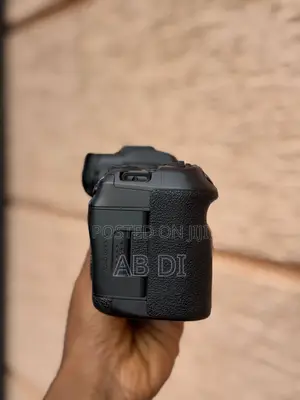 Canon R5 Only Body Brand New With Full Accessories