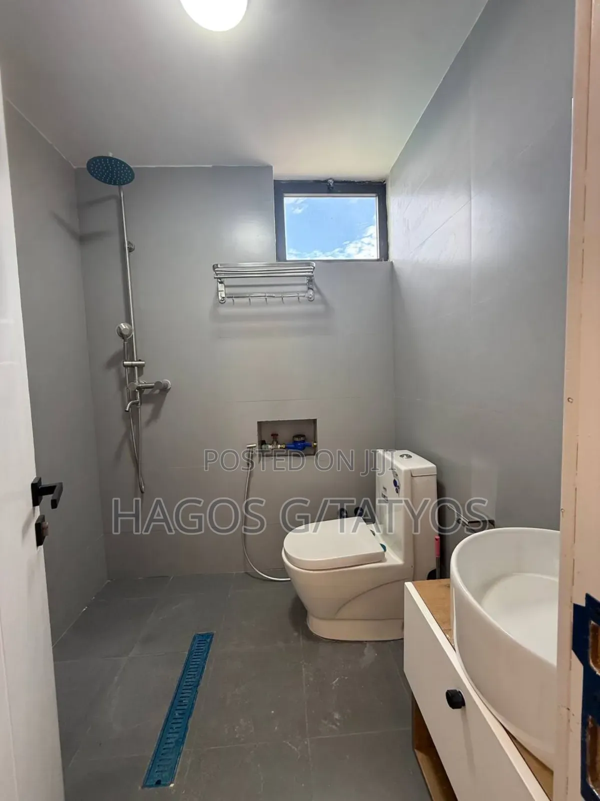Furnished 3bdrm Apartment in አዲስ አበባ, Bole for sale
