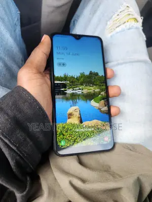 Samsung A10 32 GB Black