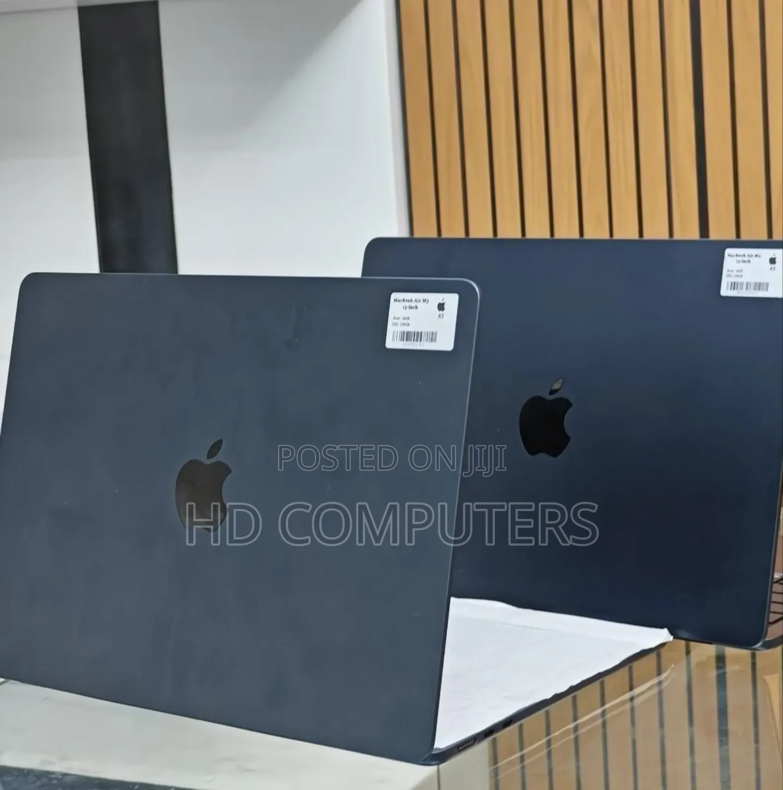 New Laptop Apple MacBook Air 2025 M4 13-inch 16GB Apple M4 SSD 256GB