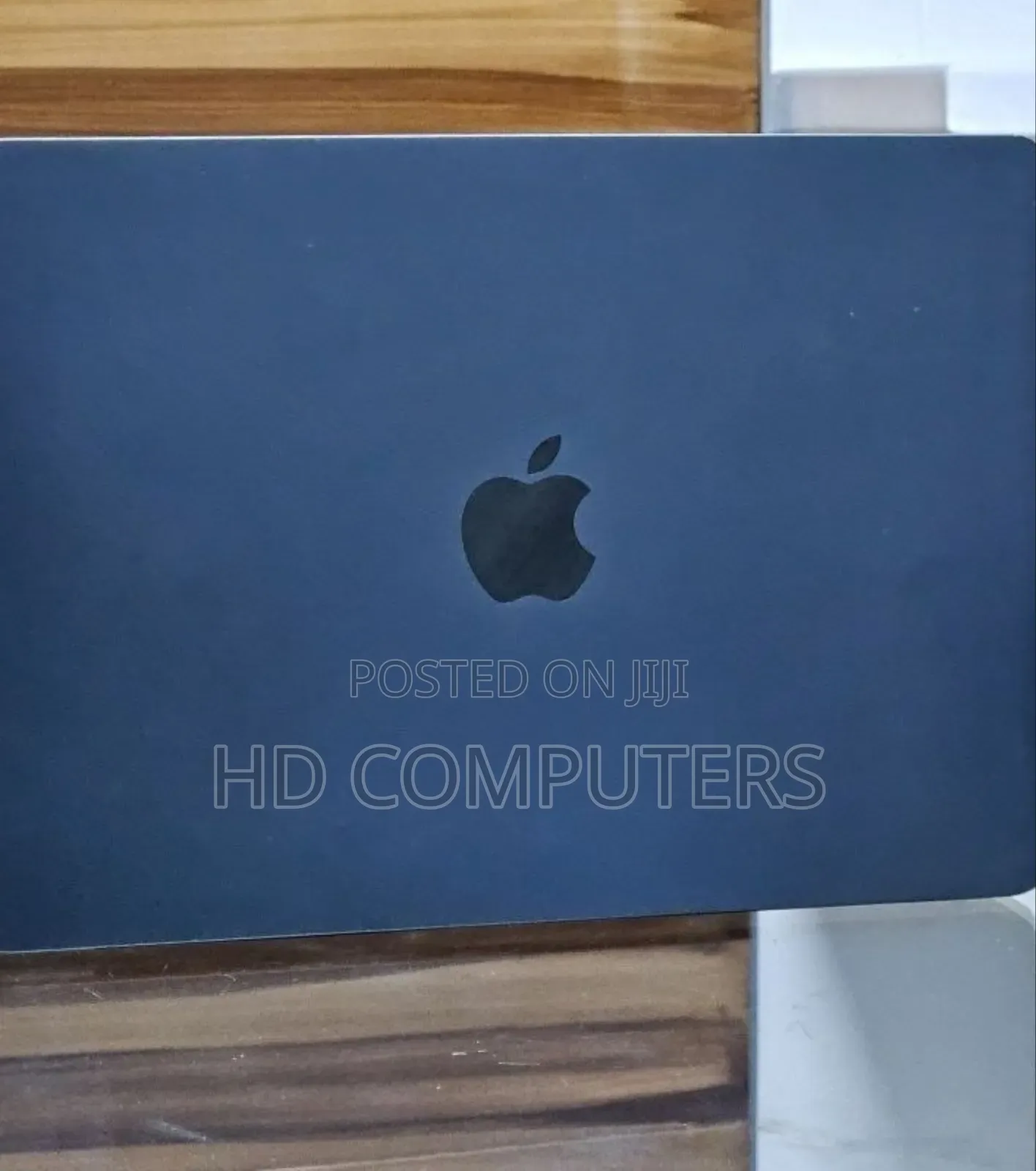 New Laptop Apple MacBook Air 2025 M4 13-inch 16GB Apple M4 SSD 256GB