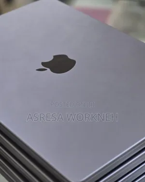 New Laptop Apple MacBook Pro M1 32GB Apple M1 Pro SSD 512GB