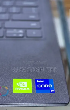 New Laptop Dell 8GB Intel Core i7 SSD 256GB