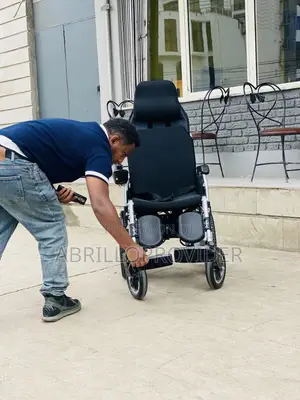 Electric Wheelchair Factory Supplied Remote Control Rehabilitation
