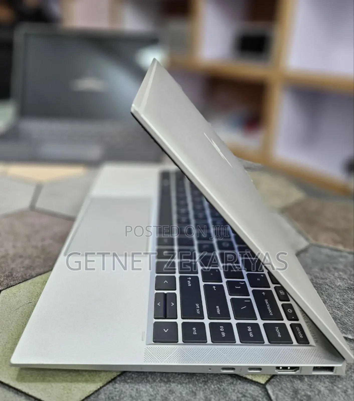 New Laptop HP EliteBook 1040 G8 16GB Intel Core i7 SSD 512GB