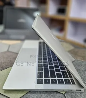 New Laptop HP EliteBook 1040 G8 16GB Intel Core i7 SSD 512GB