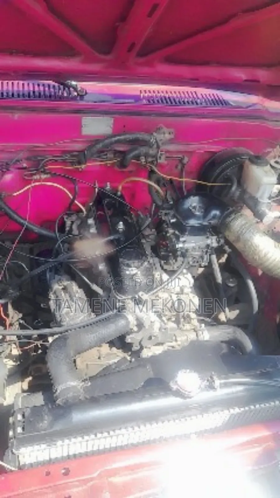 Toyota Hilux 1985 Red