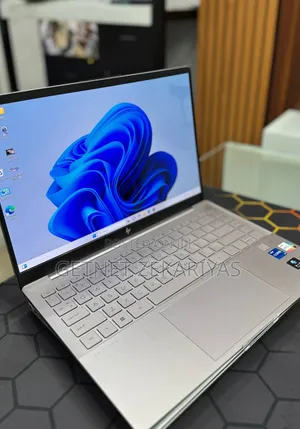 New Laptop HP Pavilion 14 16GB Intel Core i7 SSD 1T