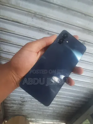 New Samsung Galaxy A06 64 GB Black