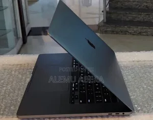 New Laptop Apple MacBook Pro 2019 16GB Intel Core i7 SSD 512GB
