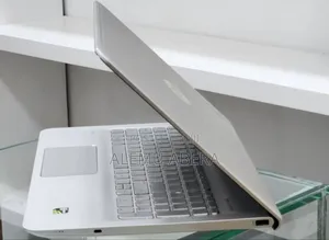 New Laptop HP Envy 15 12GB Intel Core i5 HDD+SSD 128GB