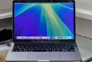 New Laptop Apple MacBook 2020 8GB Intel Core i5 SSD 512GB