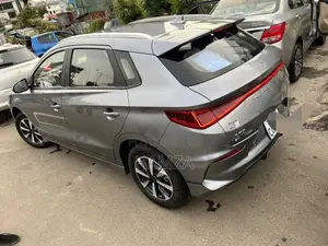 BYD E2 43 kWh 94 hp FWD 2025 Gray