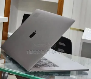 New Laptop Apple MacBook Pro 2017 16GB Intel Core i7 SSD 512GB