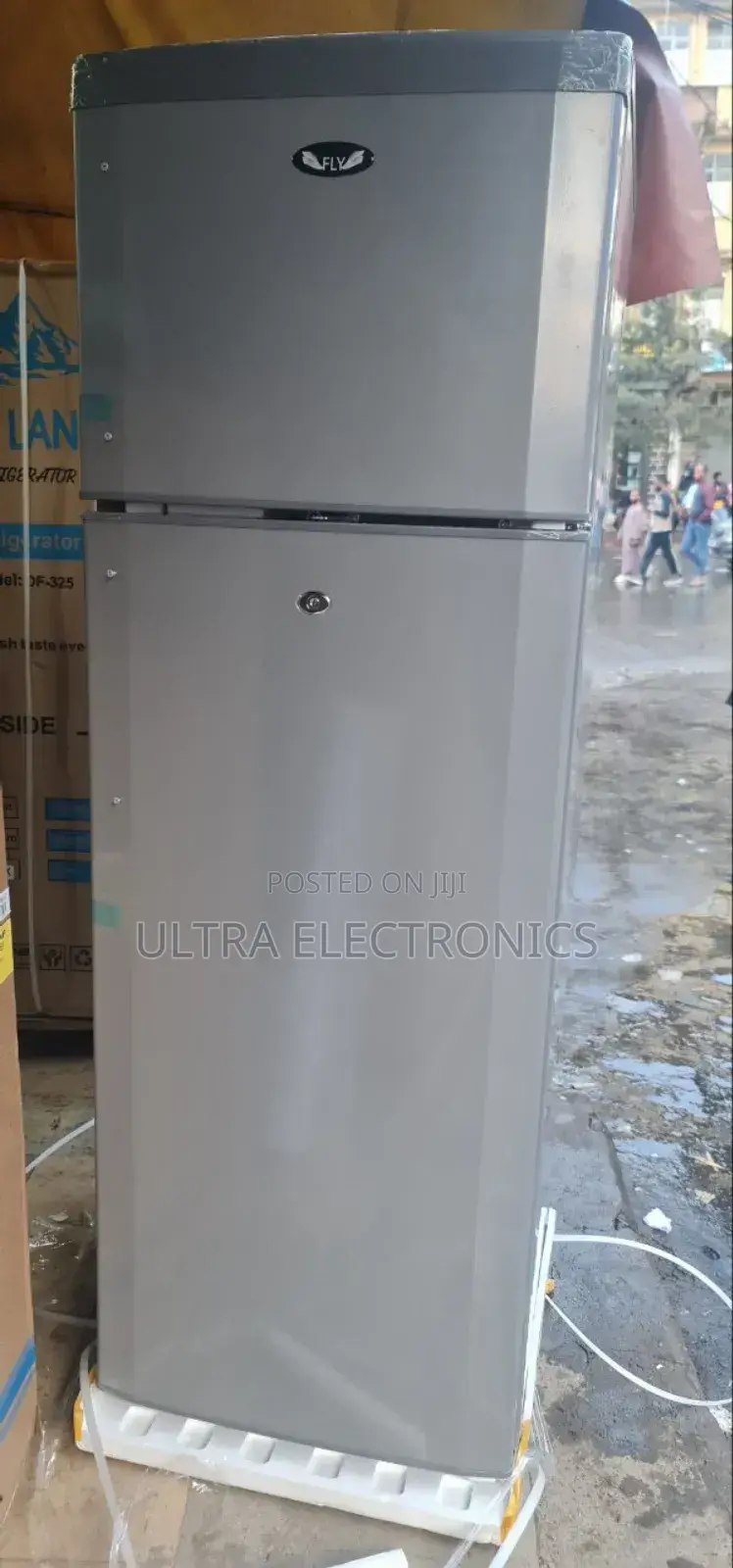 Fly-390 Double Door Top-Freezer Refrigerator.