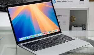New Laptop Apple MacBook Air 2020 8GB Intel Core i3 SSD 256GB
