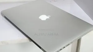 New Laptop Apple MacBook Pro 2015 16GB Intel Core i7 SSD 512GB