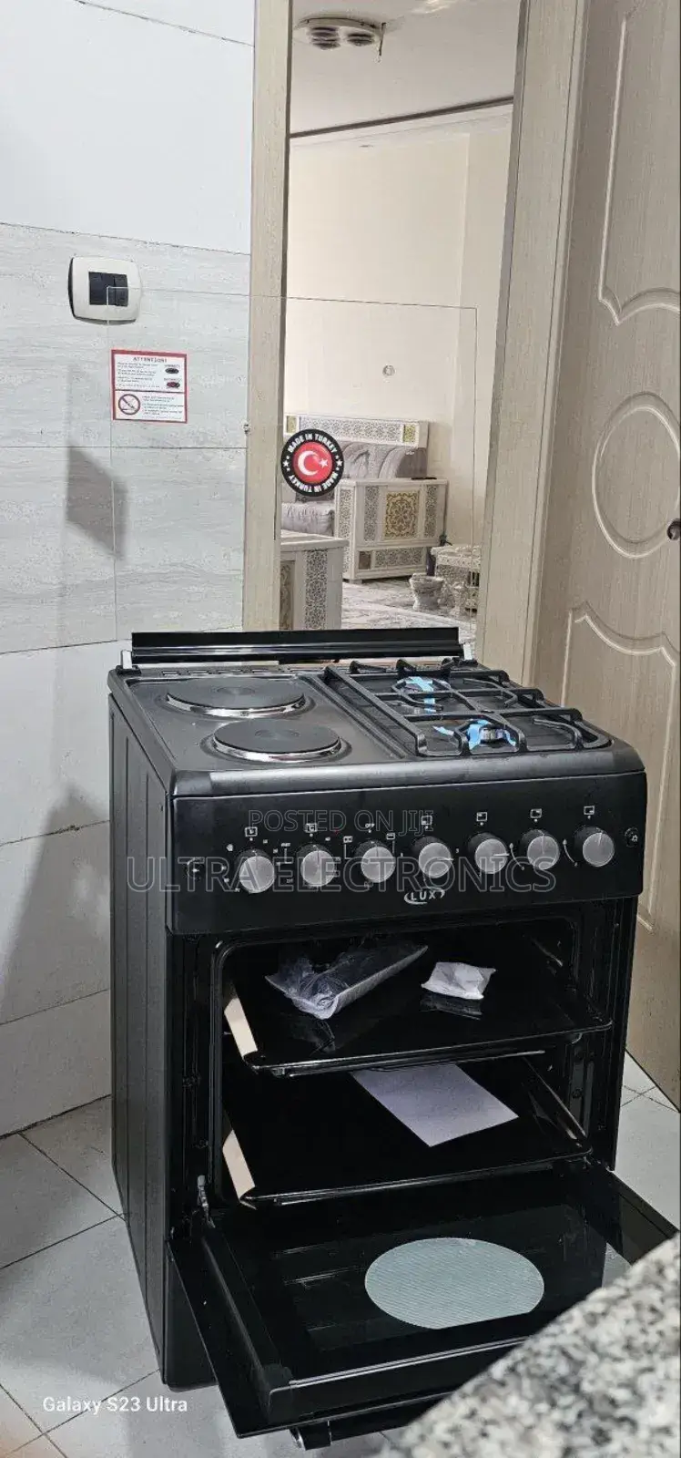 Lux Standing Oven Featuring a Gas and Electric
