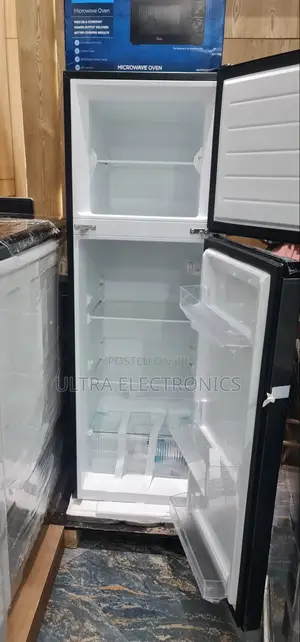 Alpha Refrigerator Is a Top-Mount, Double-Door