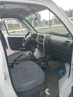Suzuki Eeco 2025 White