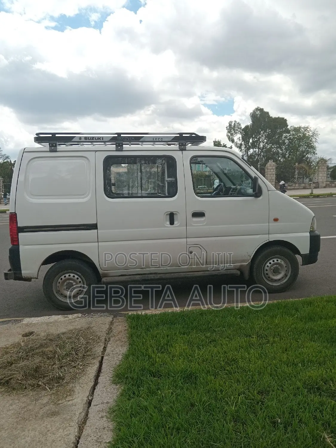 Suzuki Eeco 2025 White