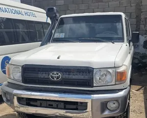 Toyota Mark II 2002 White