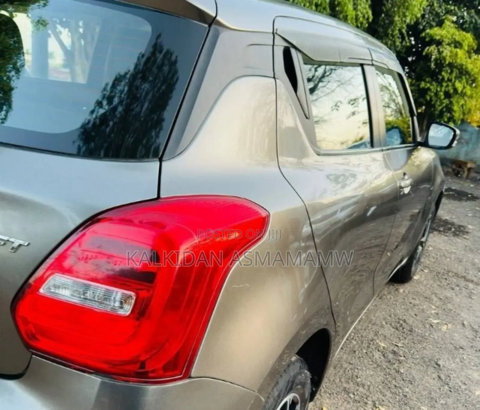 Suzuki Swift 2022 Gray