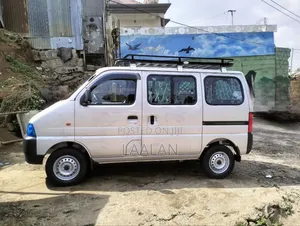 Suzuki Eeco 2025 Silver